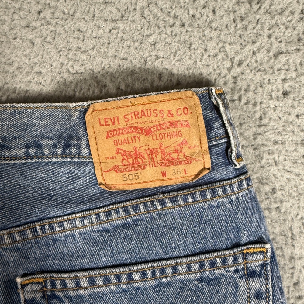 Levis 505 Jeans Shorts Mens 36 Medium Wash Denim Jorts 9in Regular Fit Straight - Picture 9 of 10
